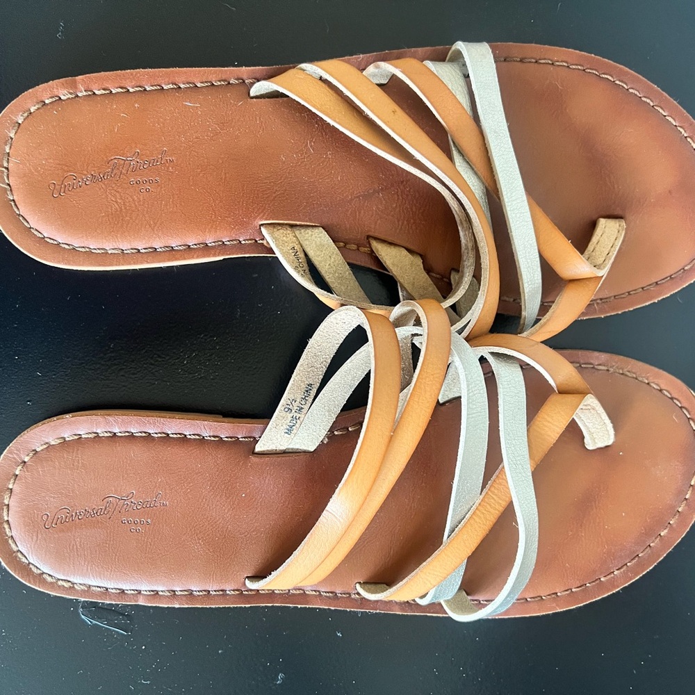 Universal Thread Women's Brown and Cream Strappy Sandals